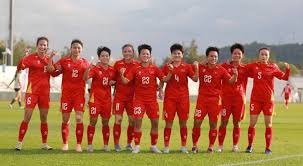 惊天补篮定乾坤！40岁詹皇压哨绝杀救主，湖人终结连败